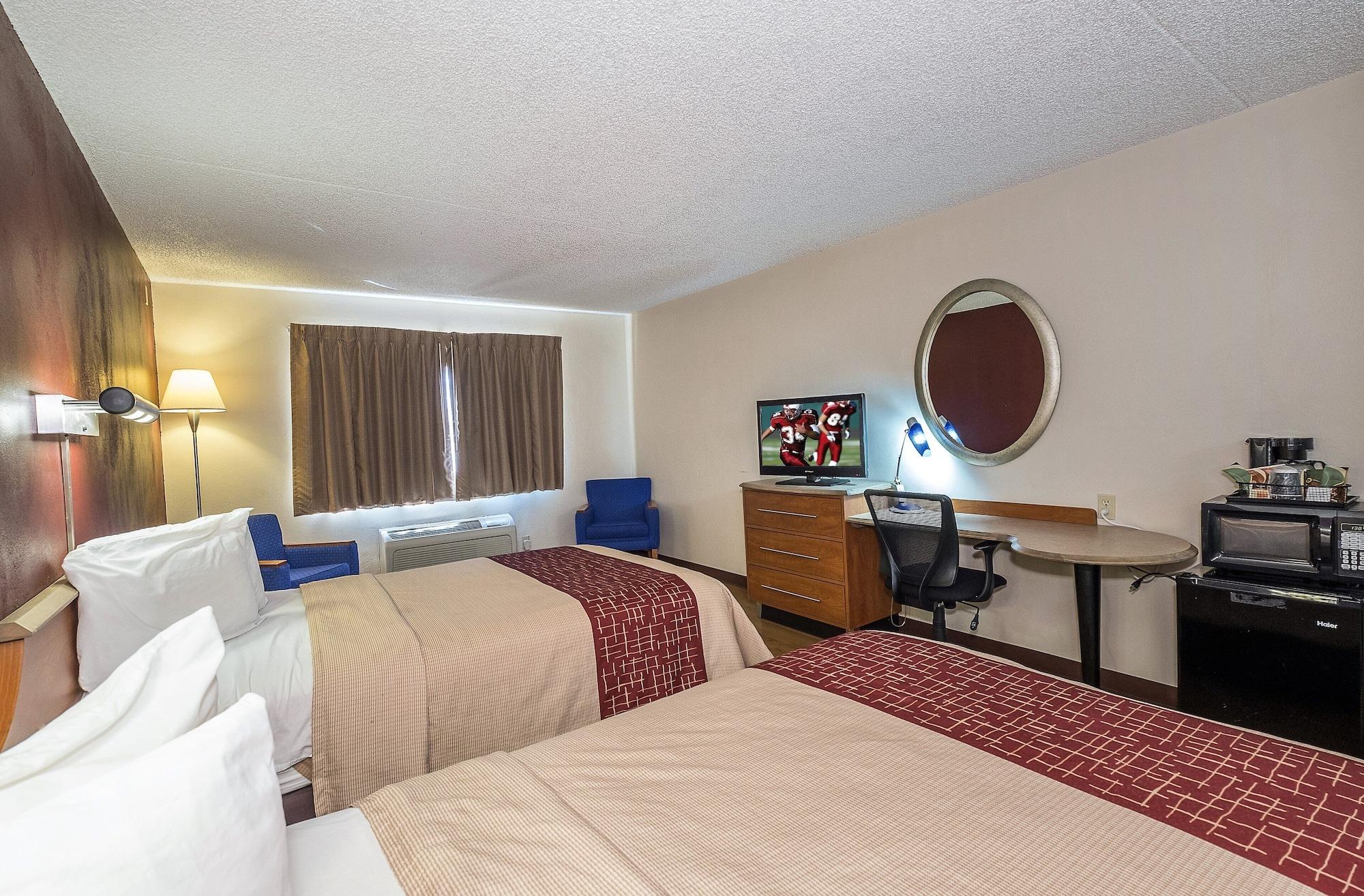 Red Roof Inn & Suites Cleveland - Elyria Bagian luar foto