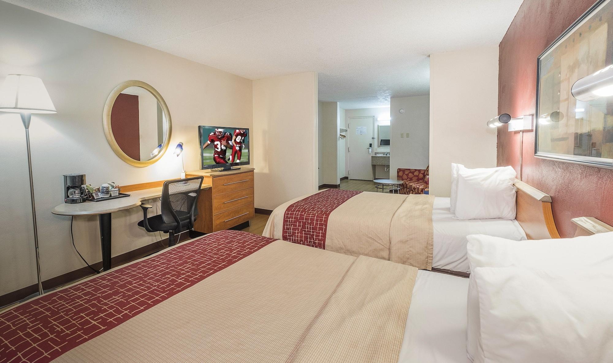 Red Roof Inn & Suites Cleveland - Elyria Bagian luar foto